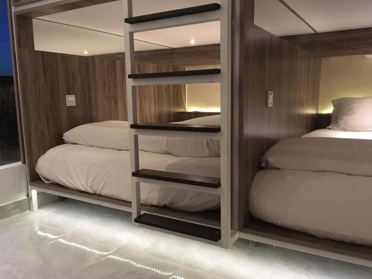 The Hide Hostel At Canggu (Adults Only) ภายนอก รูปภาพ