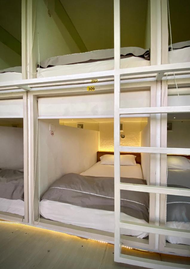 The Hide Hostel At Canggu (Adults Only) ภายนอก รูปภาพ